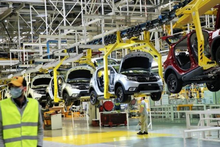 مطلوب تشغيل 100 عامل وعاملة إنتاج بمجال صناعة السيارات بمدينة طنجة 1 maroc renault voitures 613243937